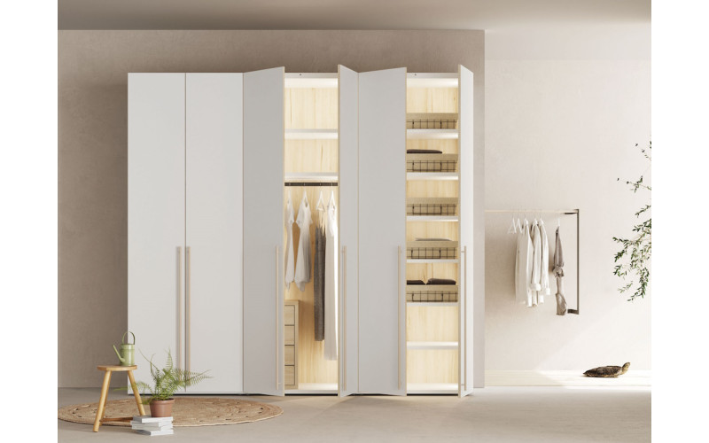 Armario con 6 puertas de la marca Lagrama