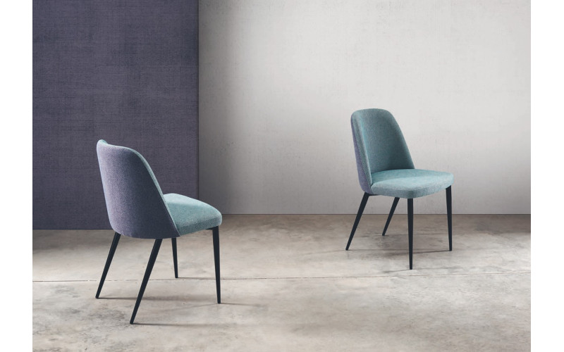 Silla tapizada moderna de comedor modelo Renata de Funcional Mobiliario Altair