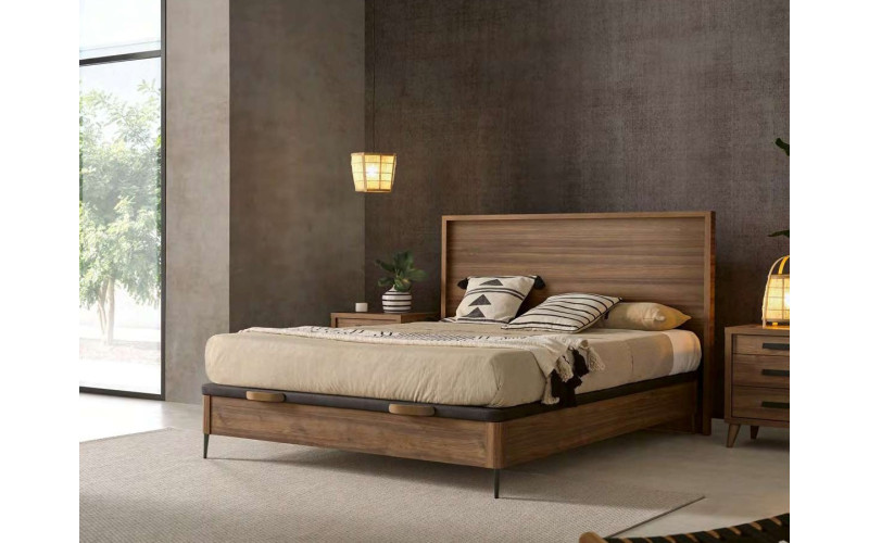 Canapé Nice 3D de madera con patas metálicas, amplio arcón para ganar almacenamiento y facilitar la limpieza.