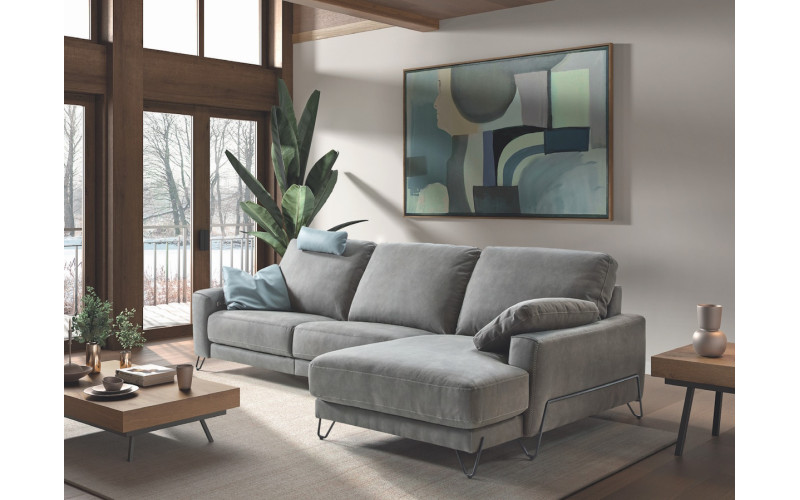 Sofá con chasielongue moderno modelo Olga con asientos de relax eléctricos con diseño minimalista de Pedro Ortiz
