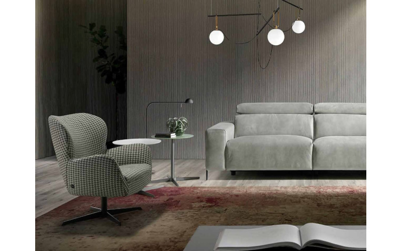 Sillón butaca giratoria con diseño moderno modelo Sixty de Eneas by Xirivella