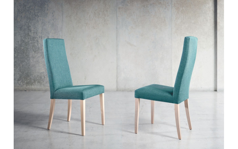Silla tapizada moderna de comedor modelo Sofa de Funcional Mobiliario Altair