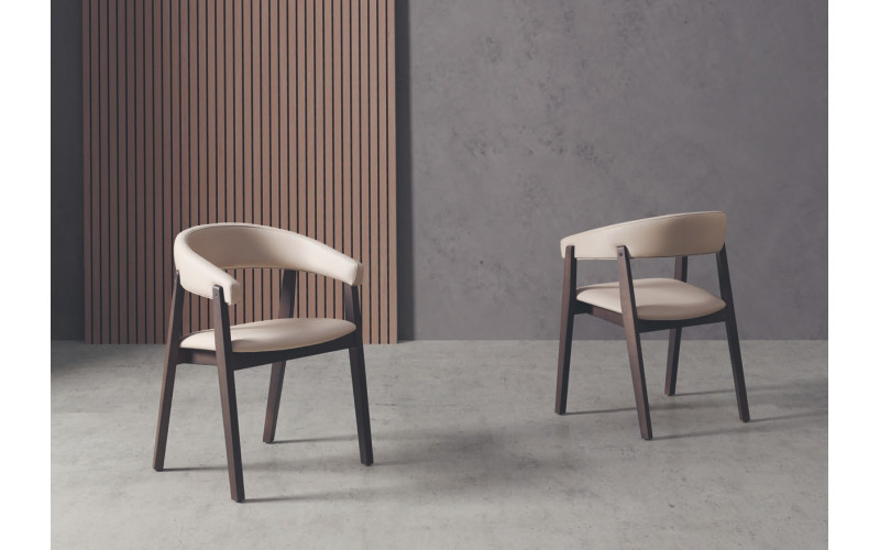 Sillón tapizado de comedor modelo Indalo de Funcional Mobiliario Altair.jpg