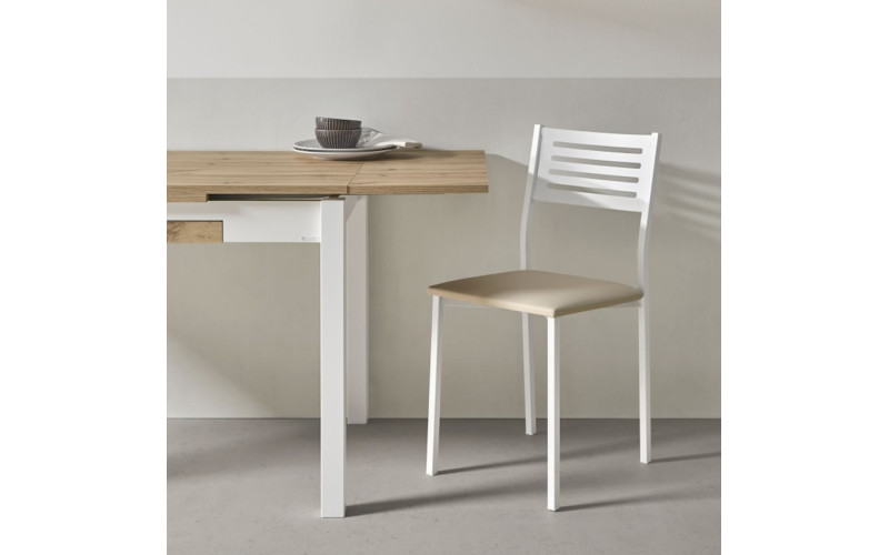 Silla de cocina con diseño moderno modelo Kelsa de Velasco