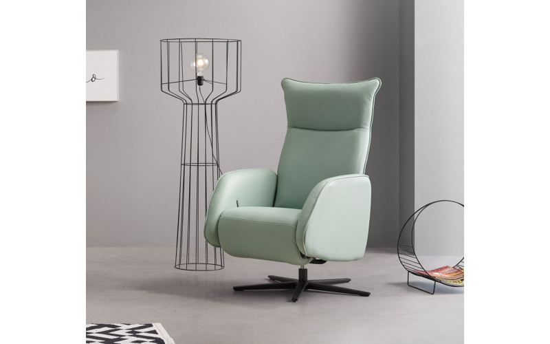 Sillón moderno de relax apertura manual o eléctrico modelo Bora con un  diseño minimalista de Reyes Ordoñez