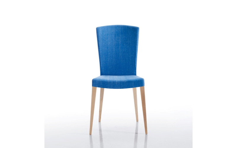 Silla de comedor con diseño moderno modelo Archy de Modesto Navarro