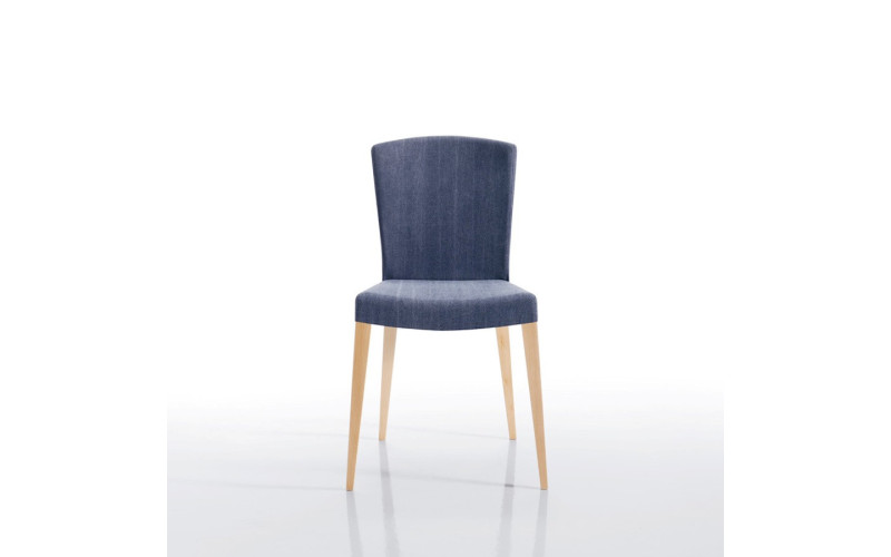Silla de comedor con diseñoo moderno modelo Otis de Modesto Navarro