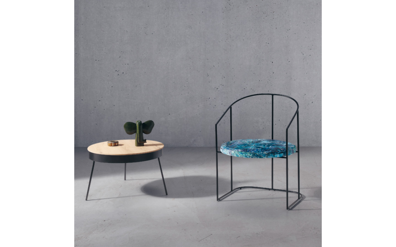 Silla de comedor con diseño minimalista modelo Máxima de Modesto Navarro