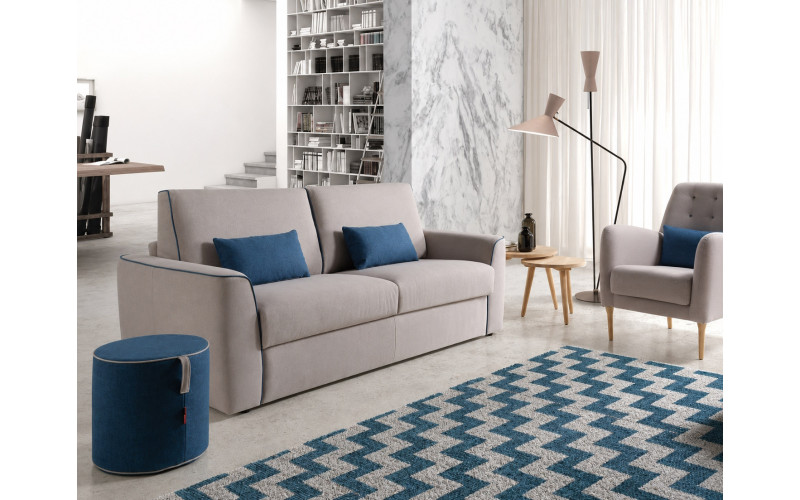 Sofá cama con diseño contemporáneo modelo Selfie con apertura italiana de Afos Sofás